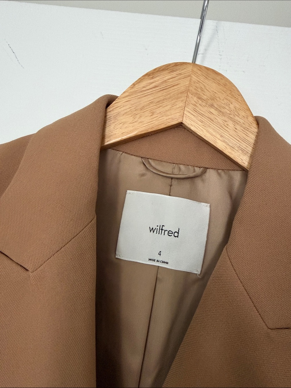 WILFRED Double Breasted Blazer Margaux Blazer Size 4 Classic Camel Color ARITZIA - Picture 2 of 6